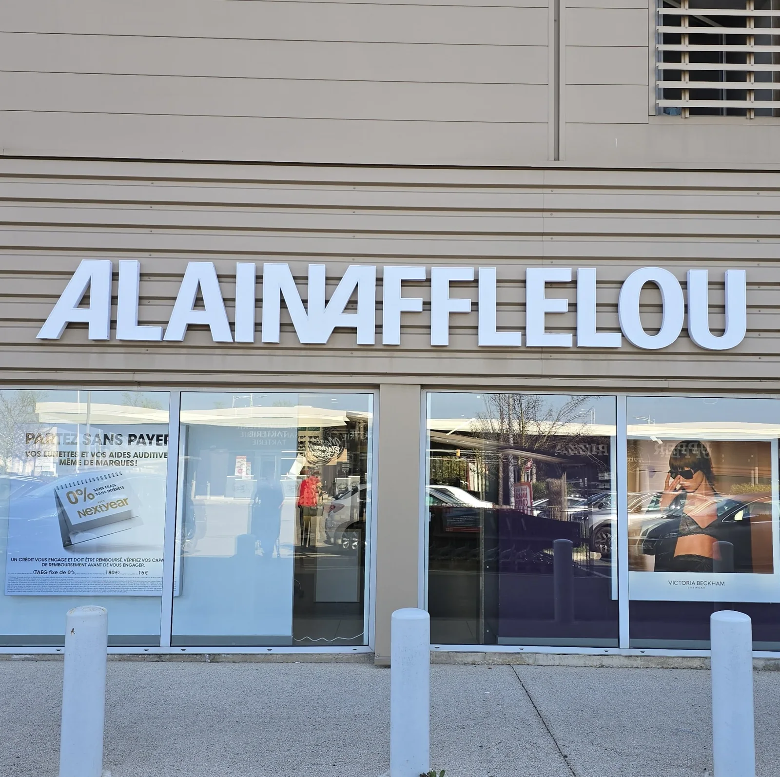 Rénovation enseigne après