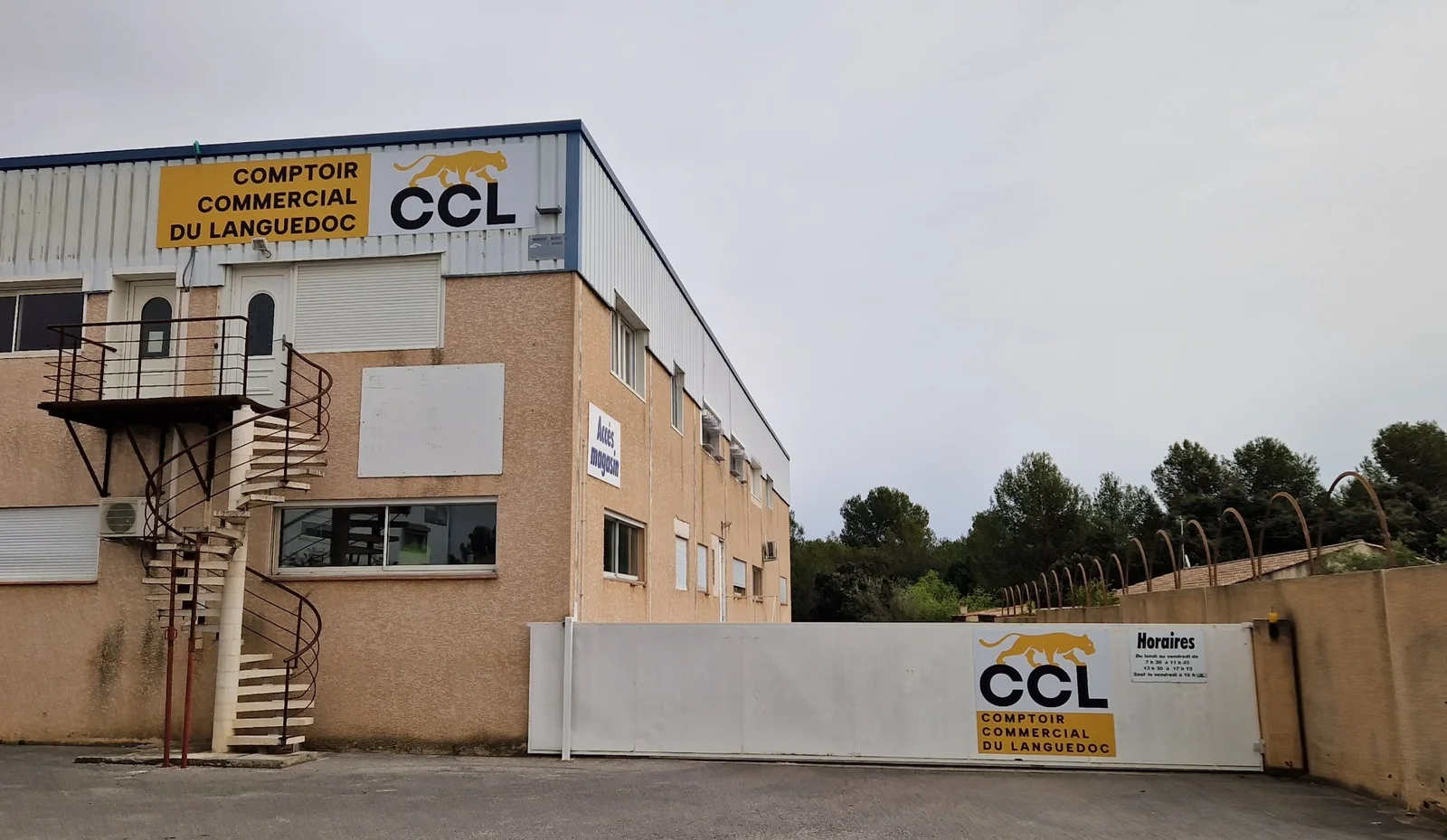 Enseigne façade